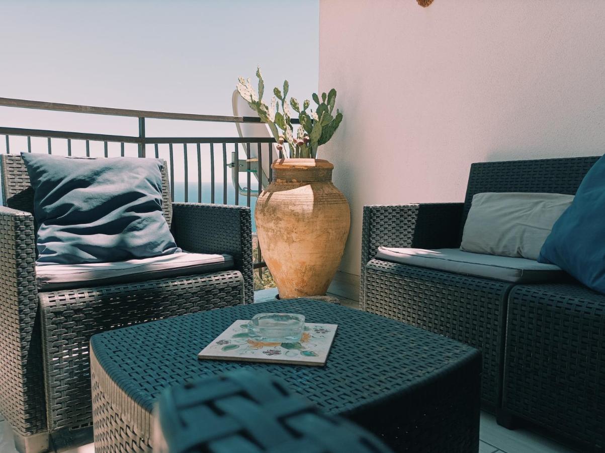 Al Bajah Loft Monovano Con Requisiti Hotel Ταορμίνα Εξωτερικό φωτογραφία